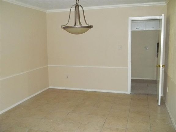 5th image of 10807 Ensbrook Dr