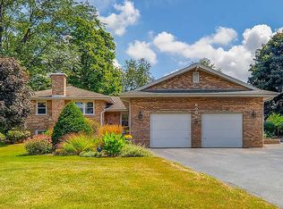 6004 Terra Cotta Rd, Crystal Lake, IL 60014