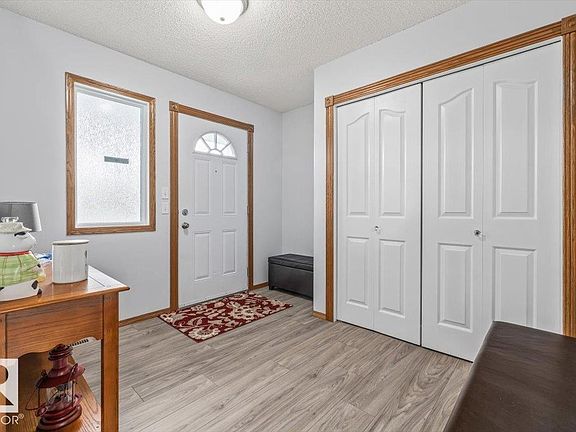 3rd image of 6014 48th Ave