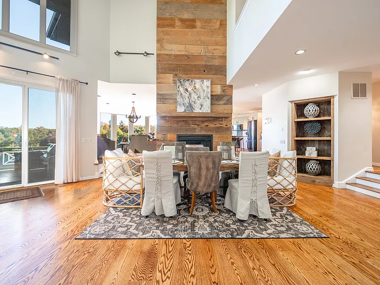 20 Shore Rd — Photo 16