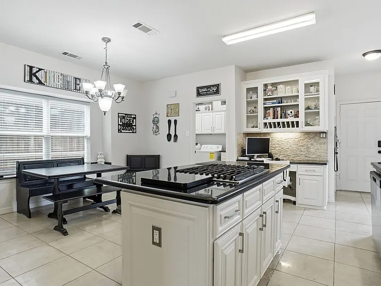3909 Hogan Manor Dr — Photo 16
