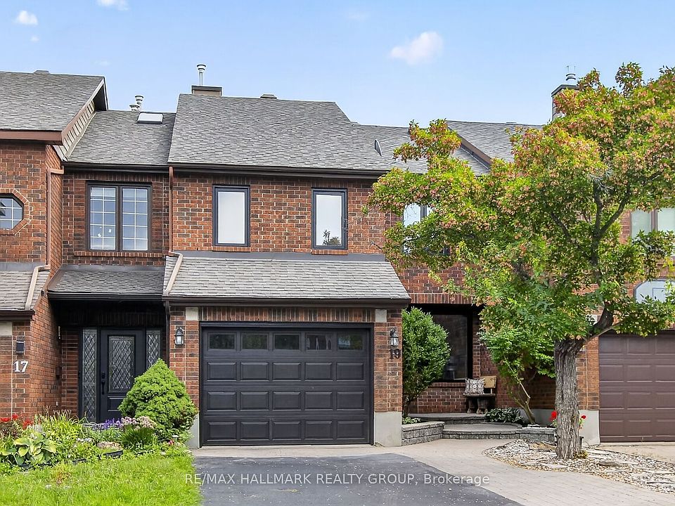 1st image of 19 Windeyer Cres