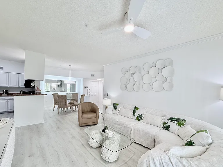 4404 Tuscany Way #4404 — Photo 5