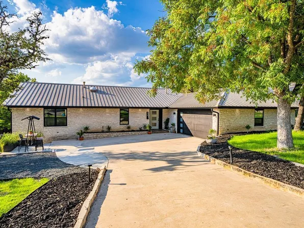 436 W Crest Dr, Kerrville, TX 78028