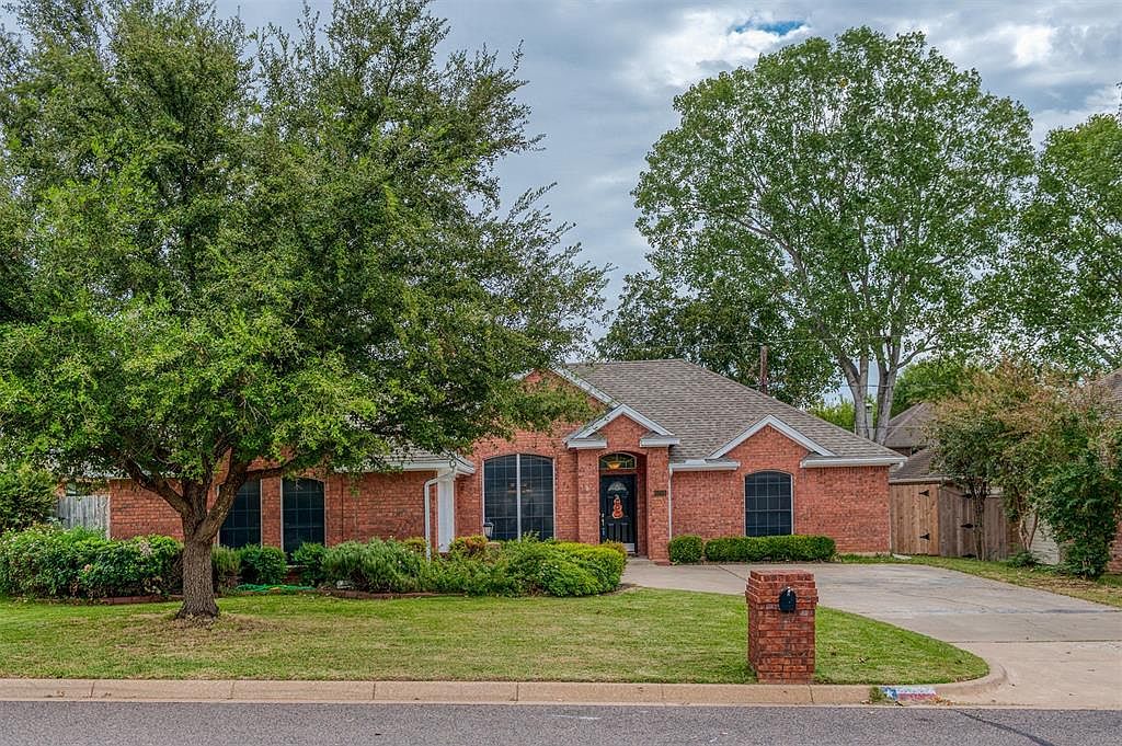 6205 Brookstone Dr Arlington TX 76001 Zillow