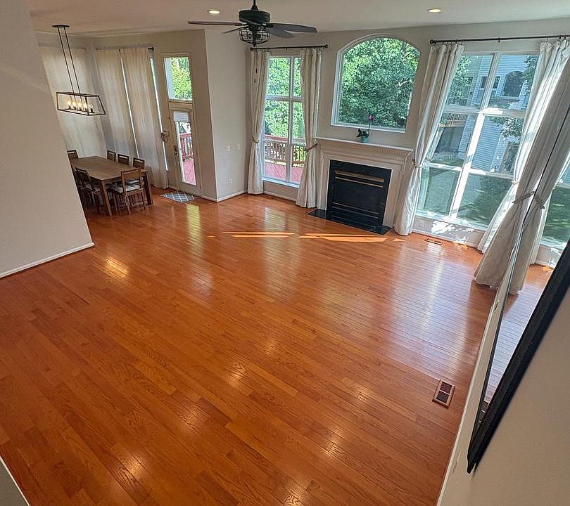 1st image of 3024 Mainstone Dr