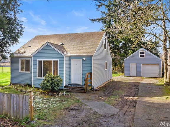 4th image of 8528 9th Avenue Ct E