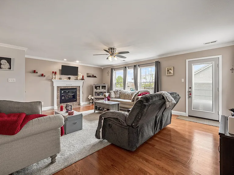 1110 Mercer Dr — Photo 11
