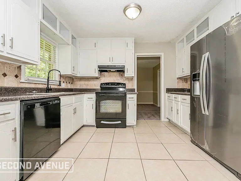 3009 Donavan Way — Photo 2