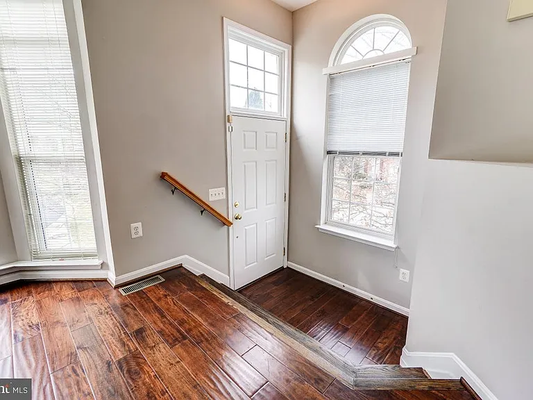 6160 Cinnamon Ct — Photo 5