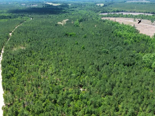 1 West Rd, Bethune, SC 29009