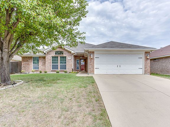 2nd image of 1020 Thistle Meade Cir