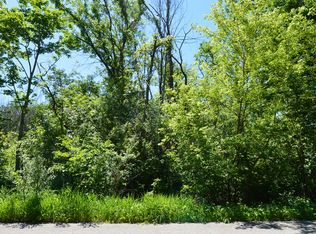 33 Londonderry Ln, Lincolnshire, IL