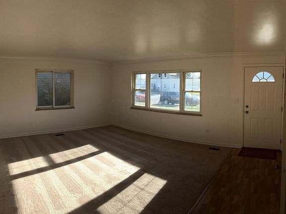 2nd image of 3588 W Park St