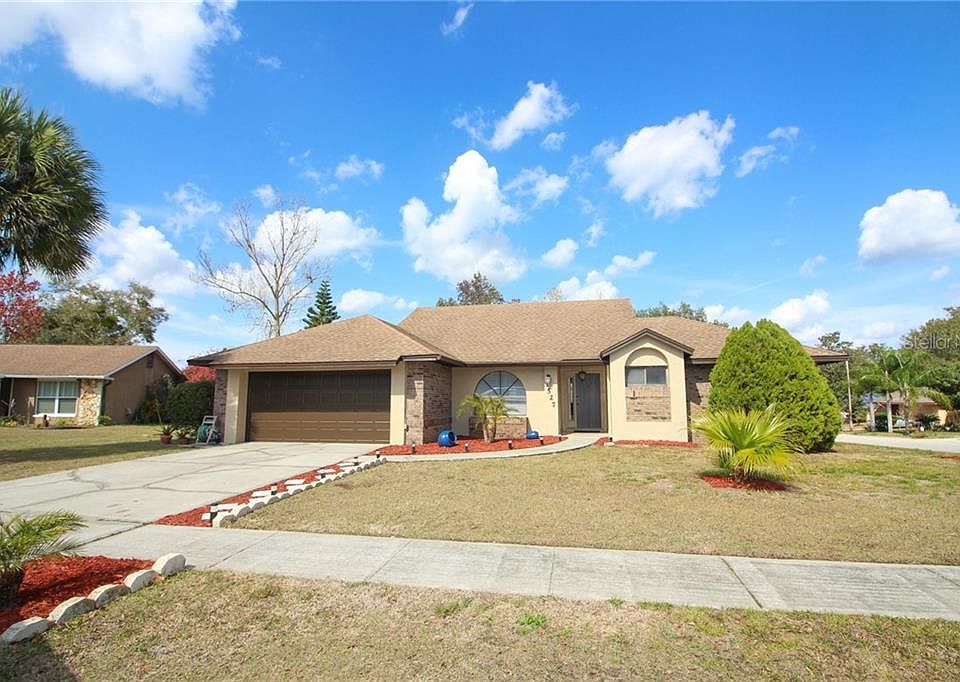 1st image of 1527 W Crossbeam Cir