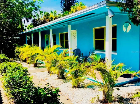 412 73rd Ave, Saint Pete Beach, FL 33706