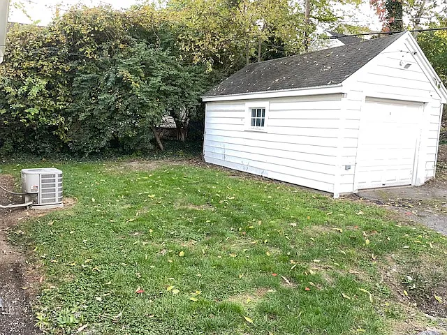 3 bed, 1176 sqft, $1,730 — Photo 3