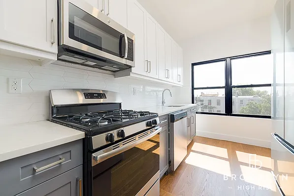 Rented by Brooklyn High Rise LLC | media 7