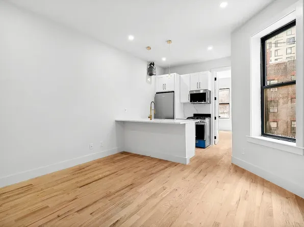 204 W 96th St APT 5D, New York, NY 10025
