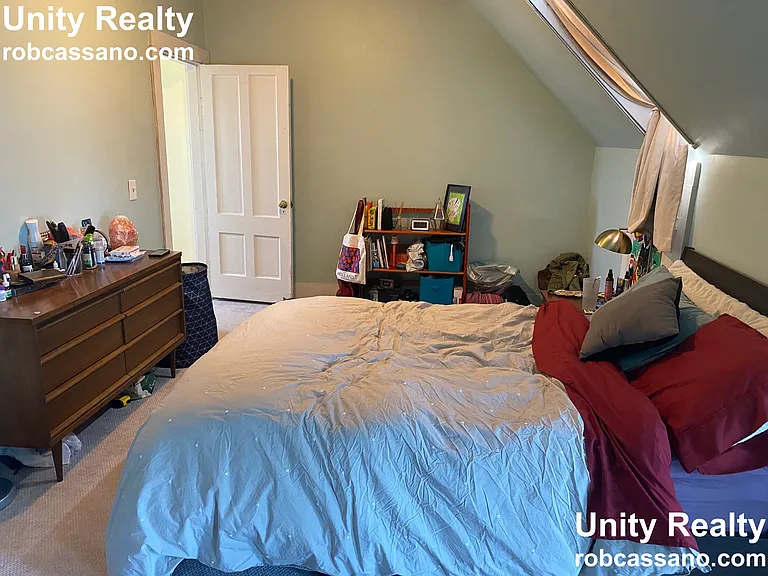 Bellevue Ter — Photo 7