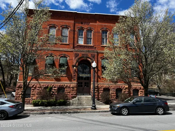 206 N Pearl Street #101, Albany, NY 12207