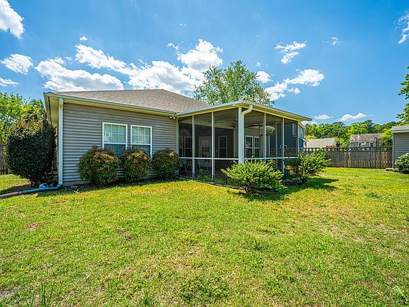 3rd image of 5008 Bowles Dr