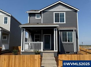 1205 Parkside Ave, Woodburn, OR 97071