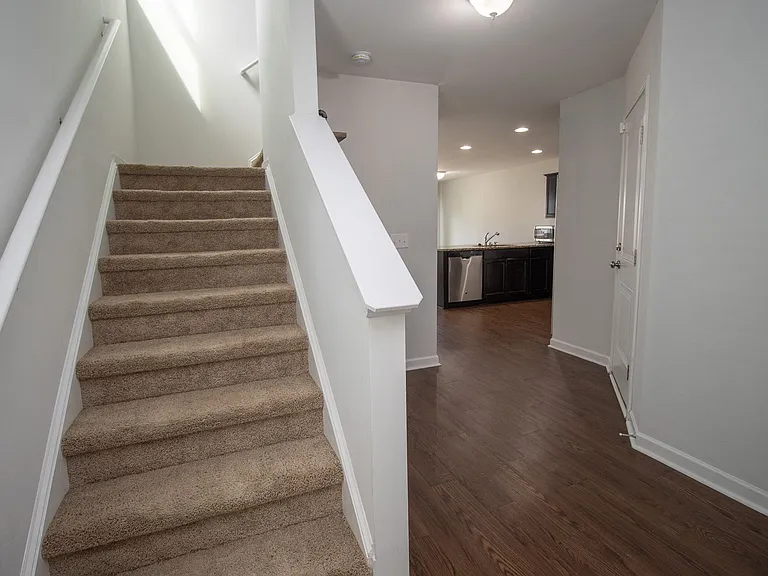 22 Routhland Ct — Photo 12