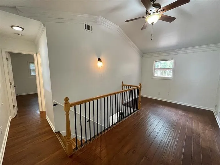 8940 Bay Dr — Photo 4