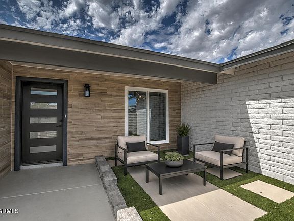 2nd image of 4819 W DAHLIA Drive