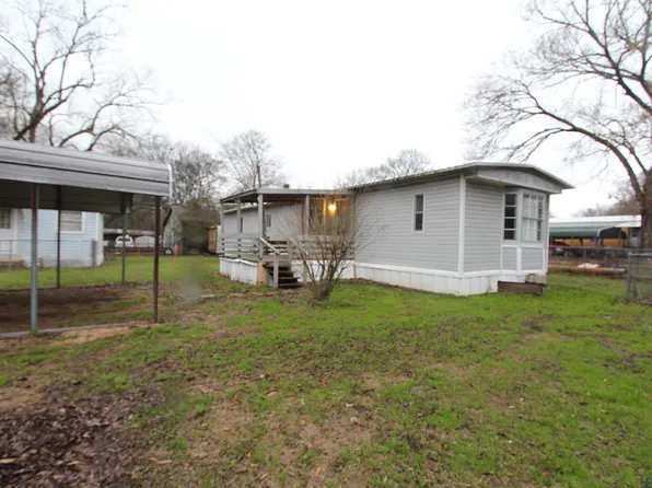230 N Hearne St, Waskom, TX 75692