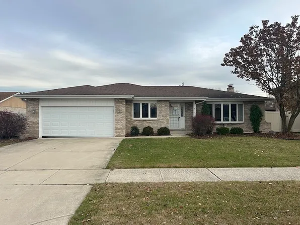 18539 Country Ln, Lansing, IL 60438