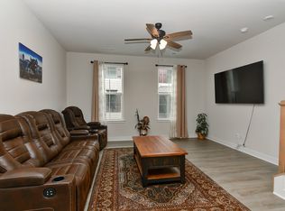 421 Spearfield Ln, Charlotte, NC 28205