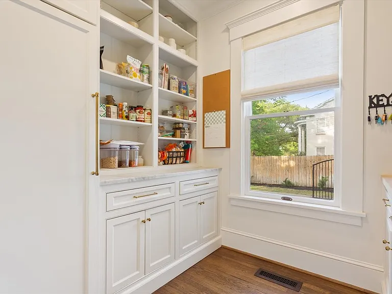 410 Rice Ave — Photo 11