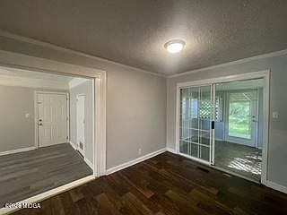 3rd image of 3278 Ohara Dr S
