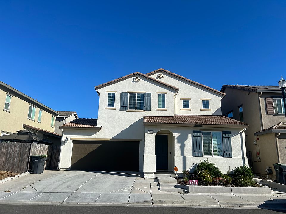 1st image of 2346 Sheldon Dr