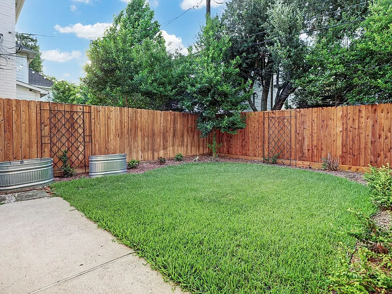 4120 University Blvd — Photo 23
