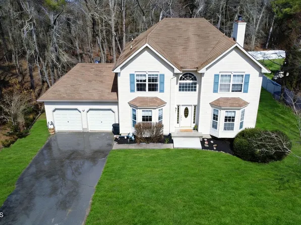 272 E Pleasant Grove Road, Jackson, NJ 08527