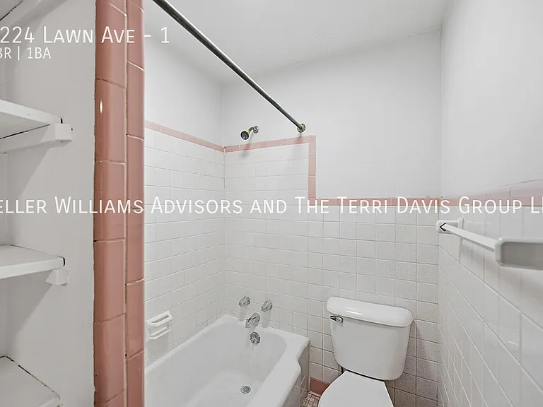 2224 Lawn Ave #1 — Photo 7