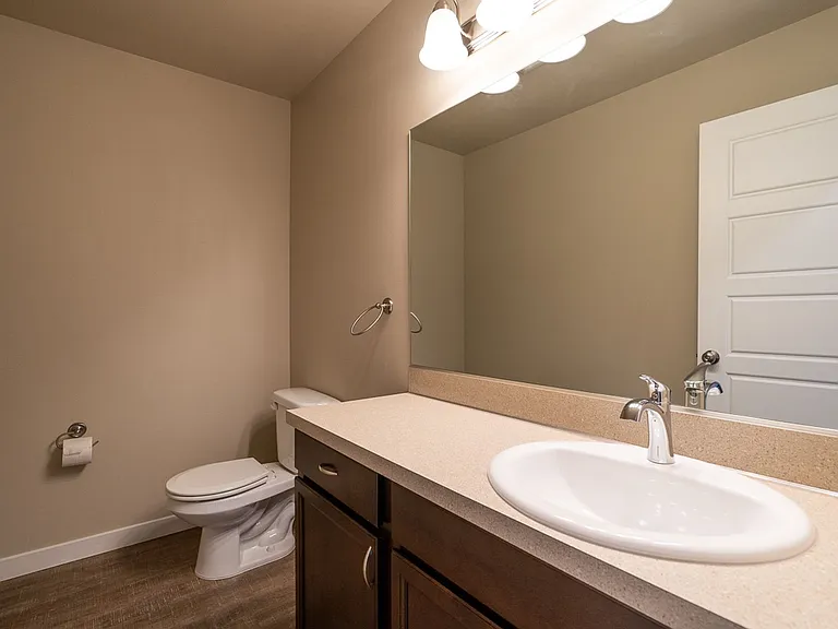 519 N Forest St — Photo 15