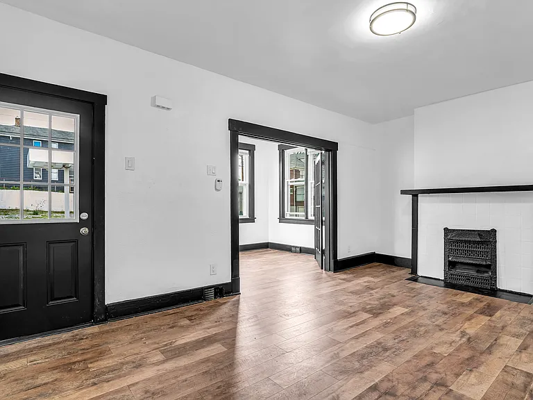 1615 McClure St #2 — Photo 14