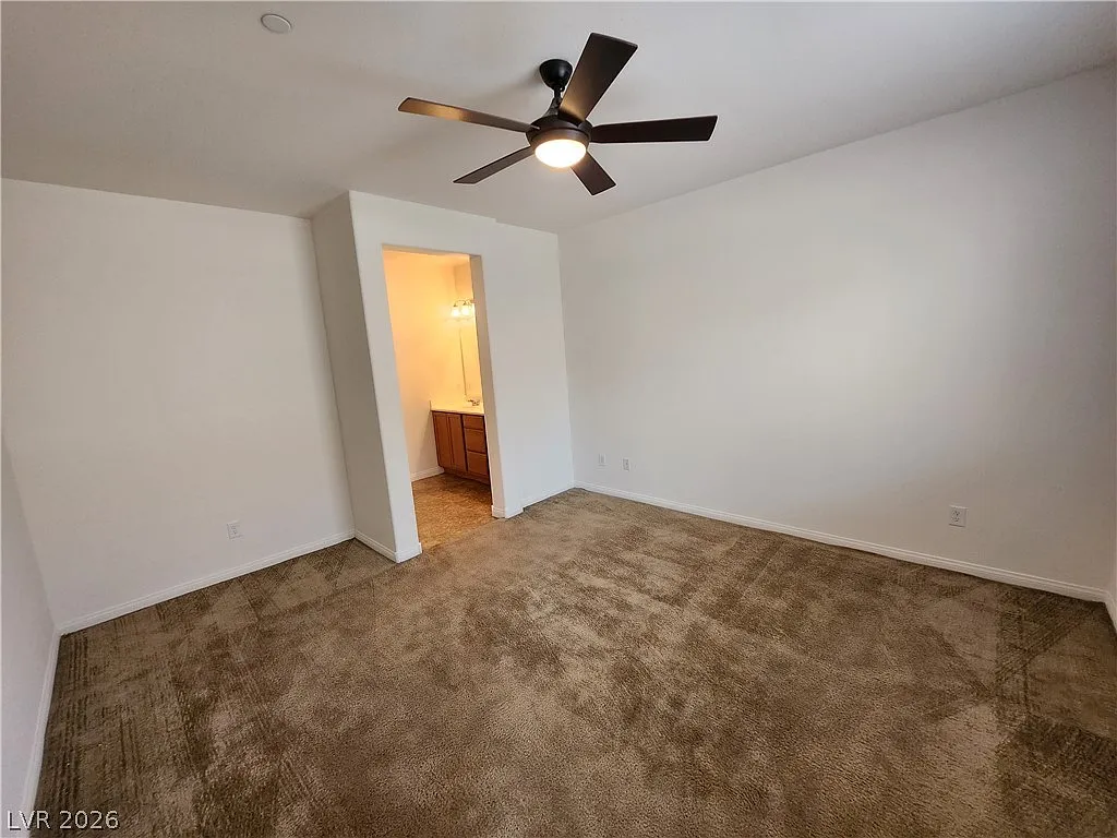 3 bed, 3.0 bath, 1476 sqft, $1,895 — Photo 4
