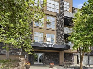 532 S 5th Ave NE #305, Calgary, AB T2E 0L2