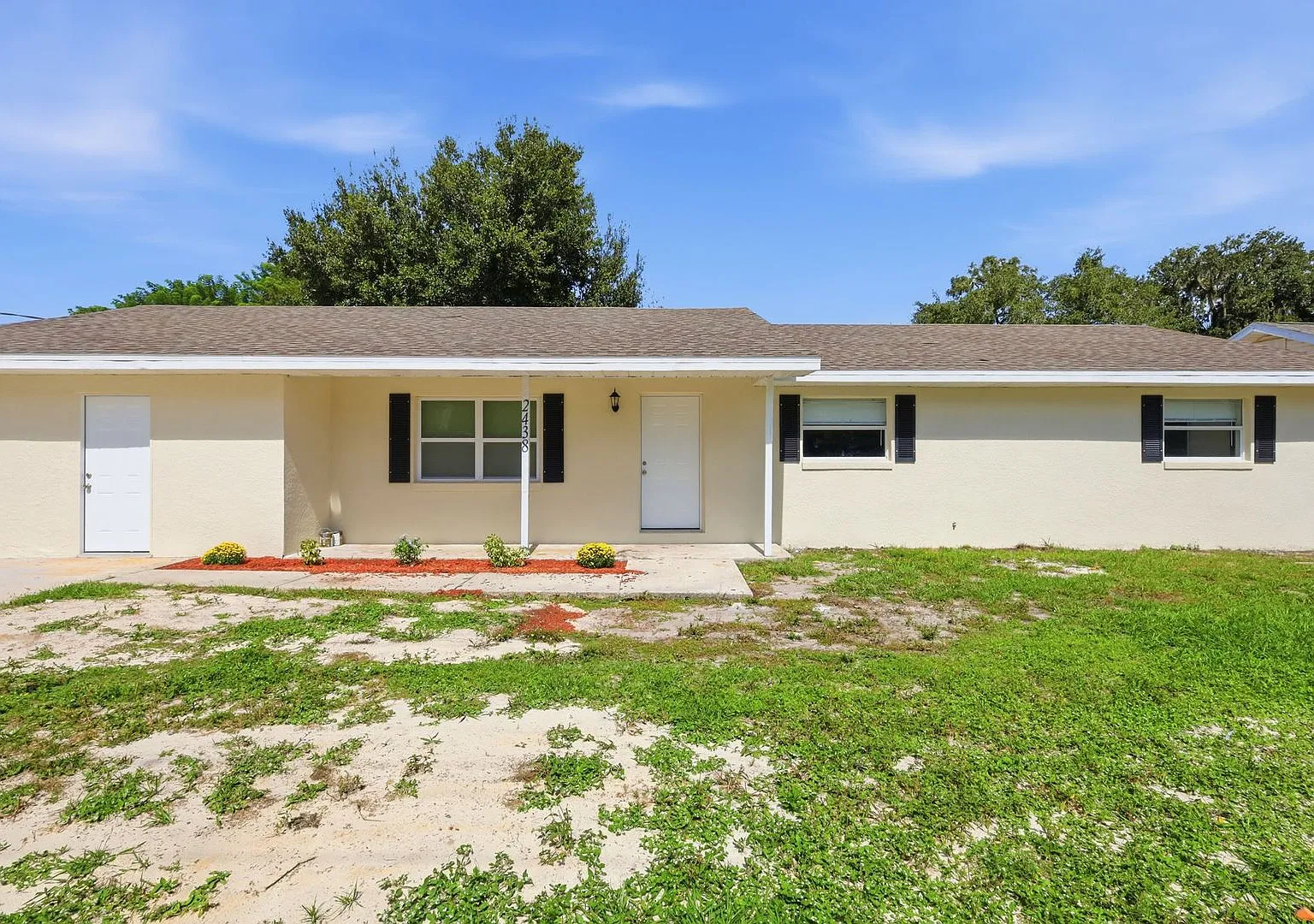 Beautiful 3-Bedroom, 2-Bath Home with Modern Kitchen & Covered Patio in Lakeland, FL! — Photo 2