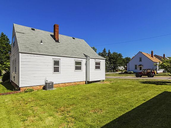 3rd image of 5502 E 135th St
