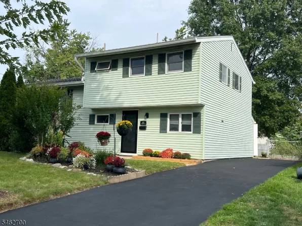 102 Avonridge Rd, Raritan Boro, NJ 08869