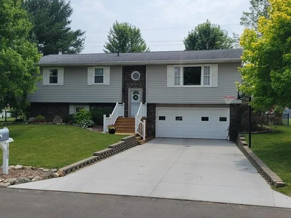 1915 Westgate Ave, Plymouth, IN 46563