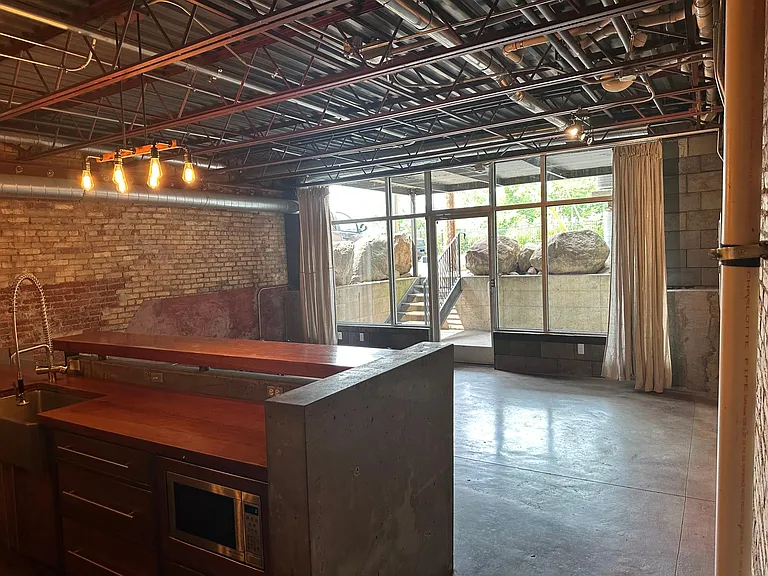 1221 Turner St #C — Photo 9
