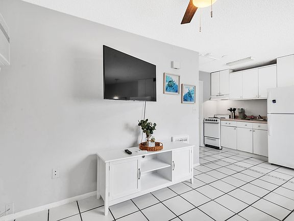 5th image of 600 Douglas Ave #340