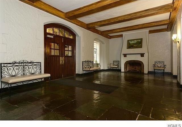 1st image of 19 William St APT 5B